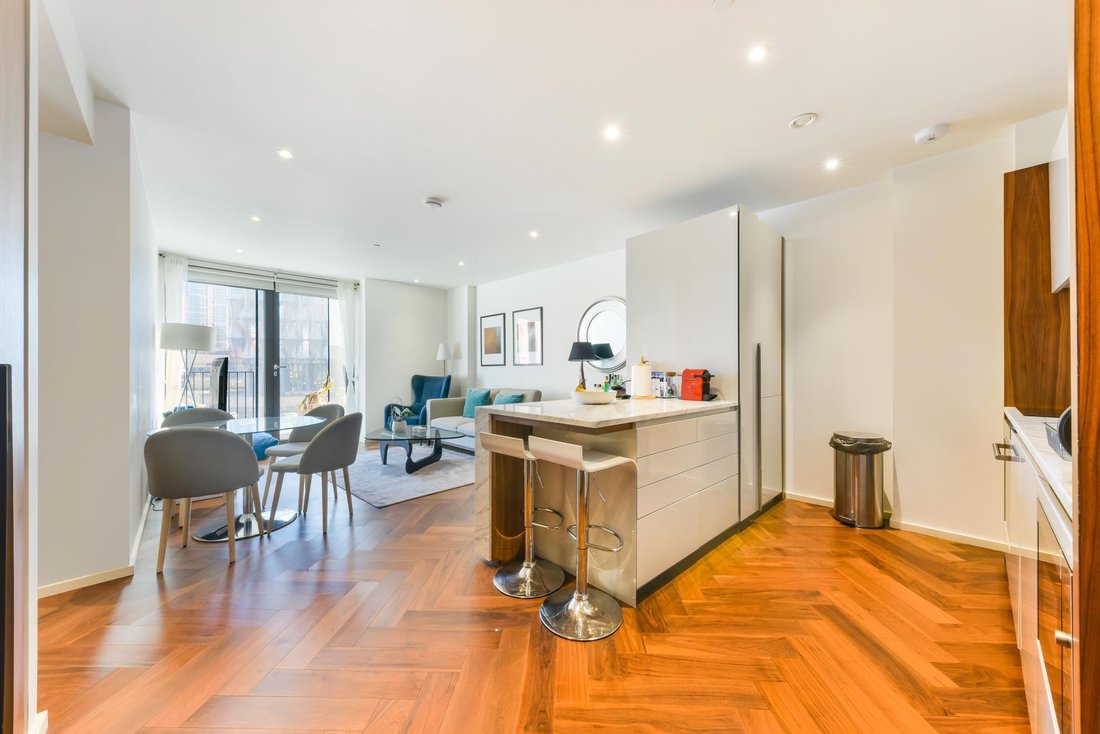 Apartment in New Covent Garden, Wandsworth (Greater London), England 1 - 16891177