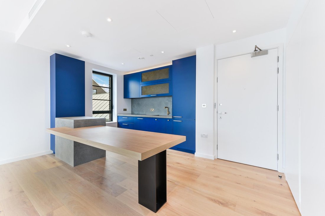 Apartment in Canning Town, Newham, England 2 - 16891079