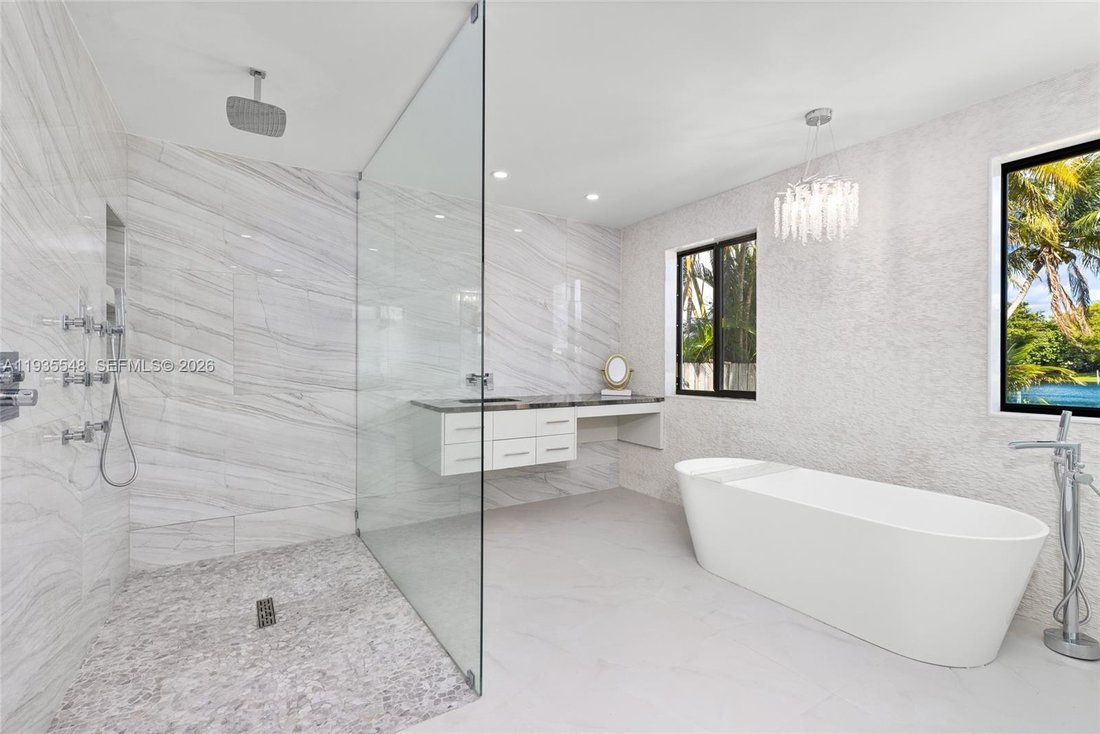 House in North Miami Beach, Florida, United States 5 - 16854342