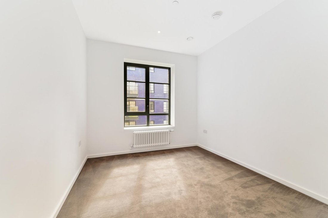 Apartment in Canning Town, Newham, England 3 - 16890869