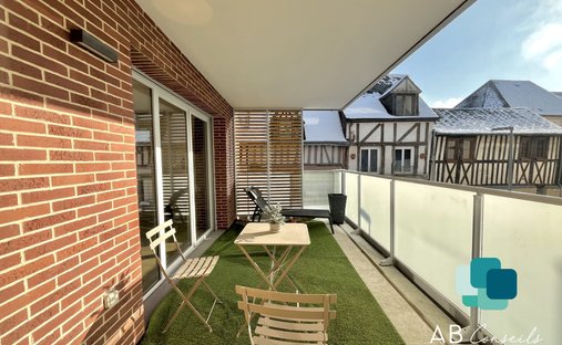 Castle for Sale in Saint-Lô, Normandy, France