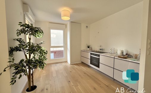 Castle for Sale in Saint-Lô, Normandy, France