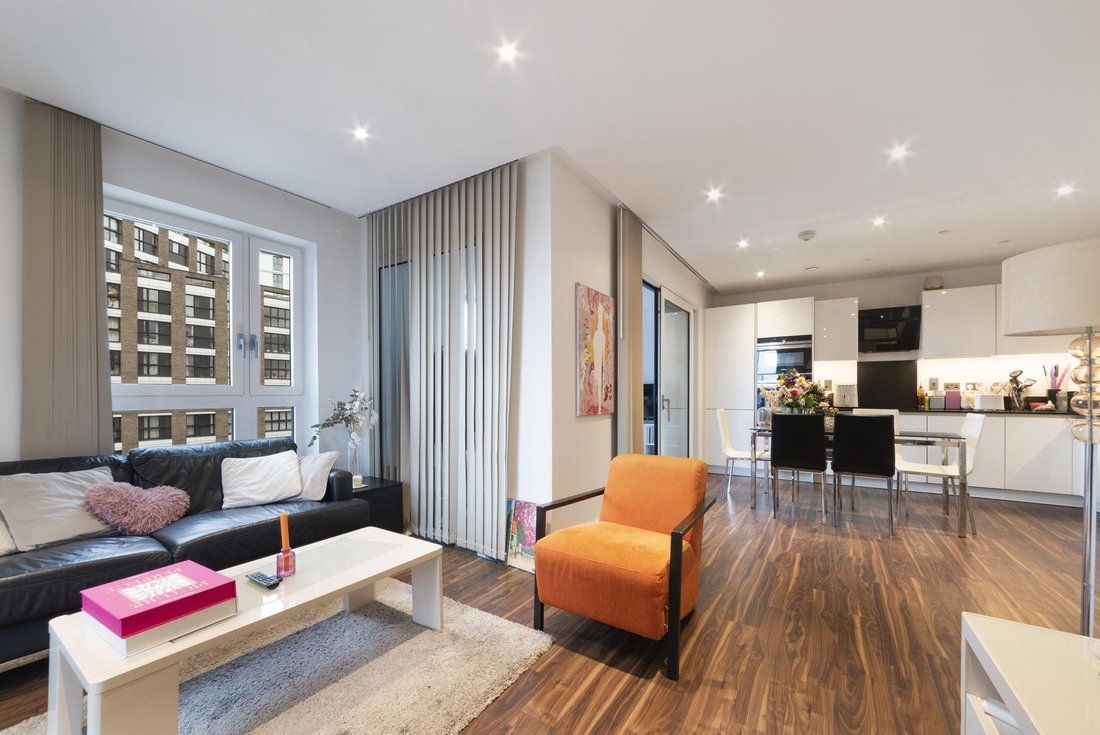 Apartment in Tower Hill, Tower Hamlets, England 1 - 16891104