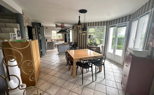 Timeless Elegance In Aix Les Bains – Le Castel Bisolet