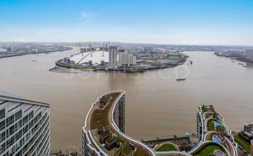 Apartment in Poplar, Tower Hamlets, England 1