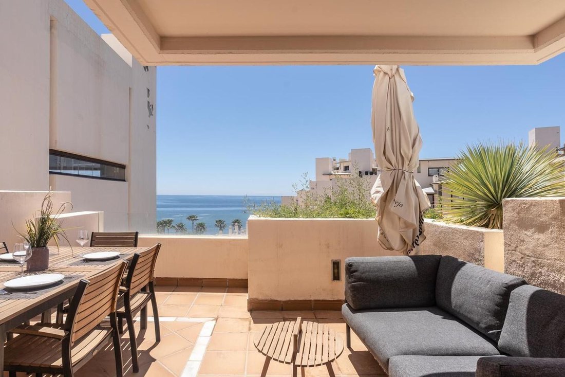 Penthouse in Estepona, Andalusia, Spain 1 - 16894933