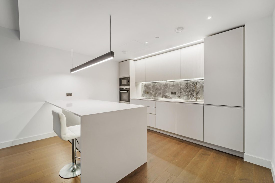 Apartment in White City, Hammersmith and Fulham, England 4 - 16891484