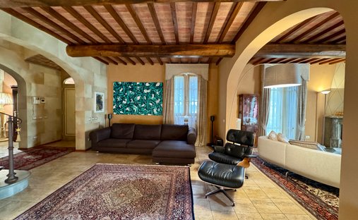 Castle for Sale in Lesa, Italy