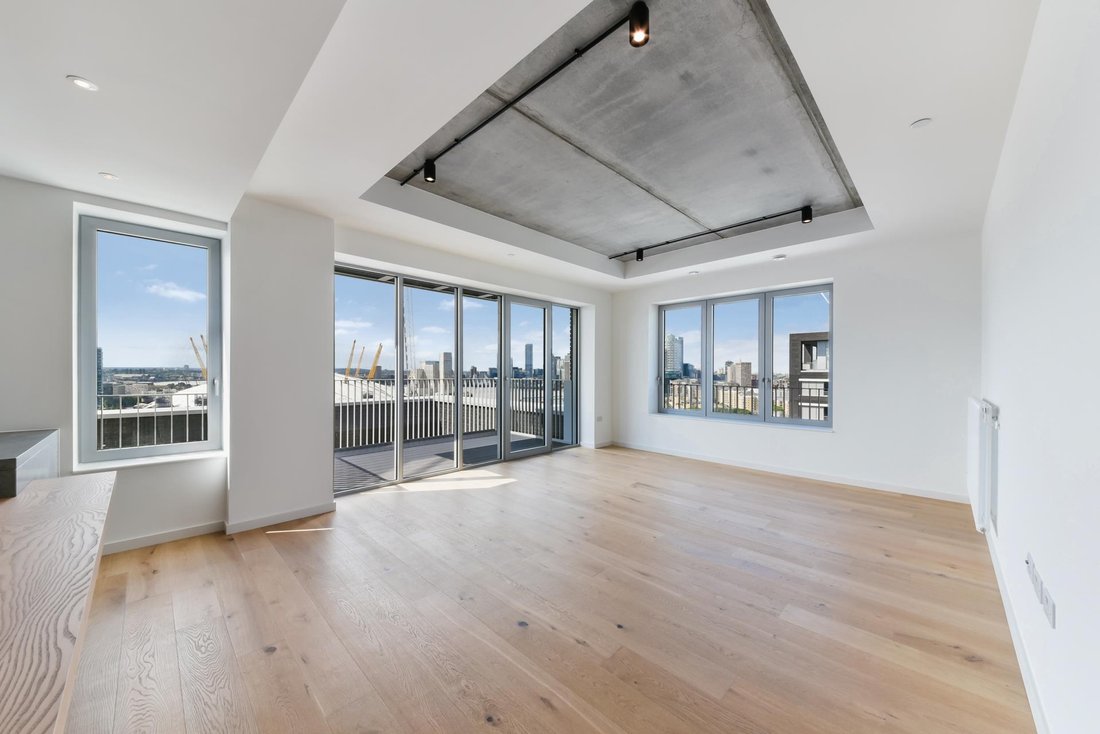 Apartment in Canning Town, Newham, England 1 - 16891111