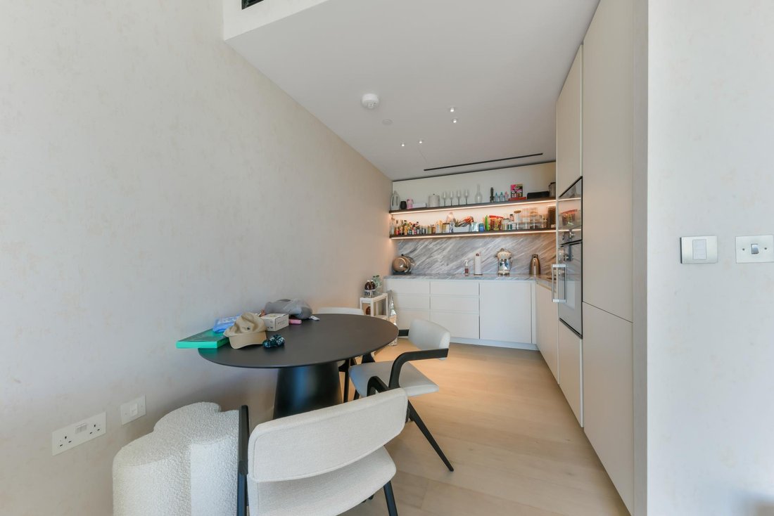 Apartment in Victoria, Westminster, England 5 - 16891350