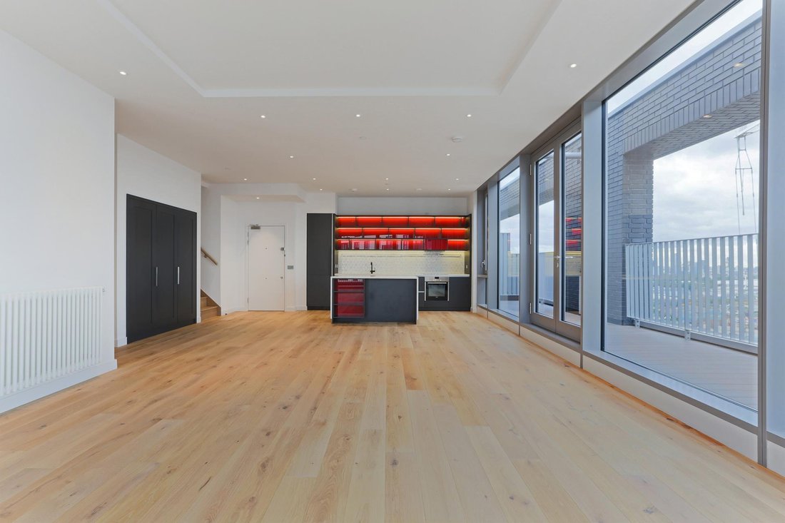Penthouse in Canning Town, Newham, England 5 - 16891238