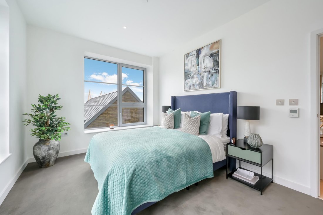 Apartment in Canning Town, Newham, England 3 - 16890872