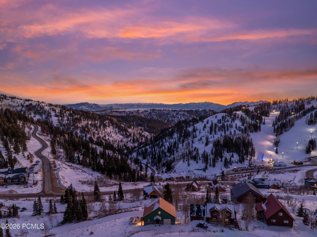 House in Eden, Utah, United States 5 - 16892786