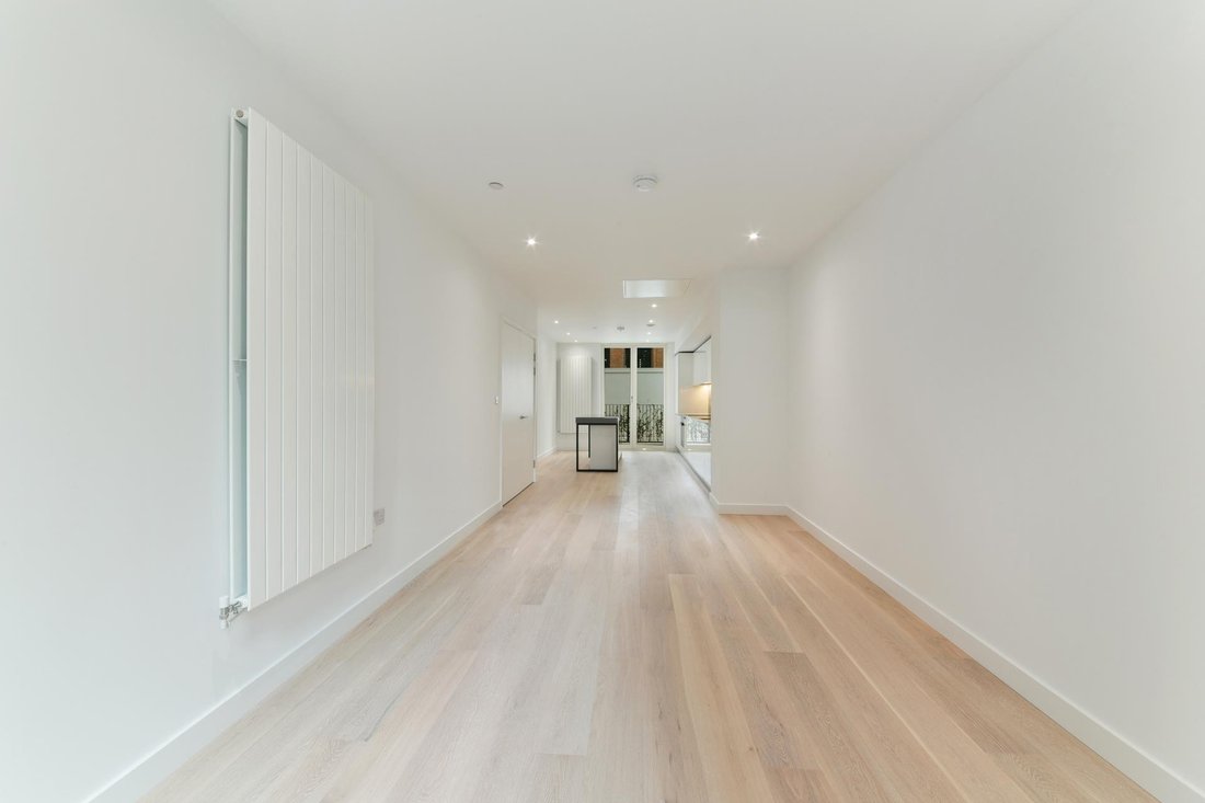 Townhouse in Victoria Docks, Newham, England 1 - 16891470