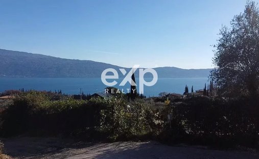 Castle for Sale in Lesa, Italy