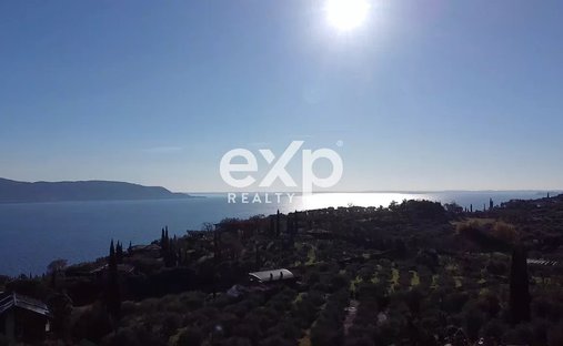 Castle for Sale in Lesa, Italy