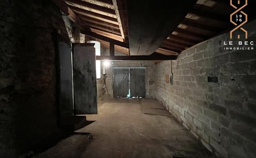 Château Vannes 622.0 Sqm 12 Bedrooms