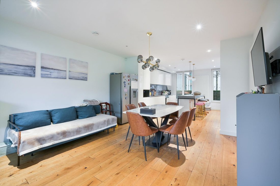 Townhouse en Victoria Docks, Newham, Inglaterra 4 - 16890922