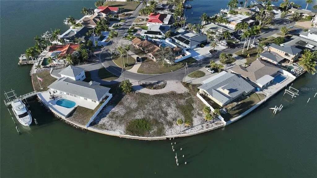 Land in St. Petersburg, Florida, United States 3 - 16894115