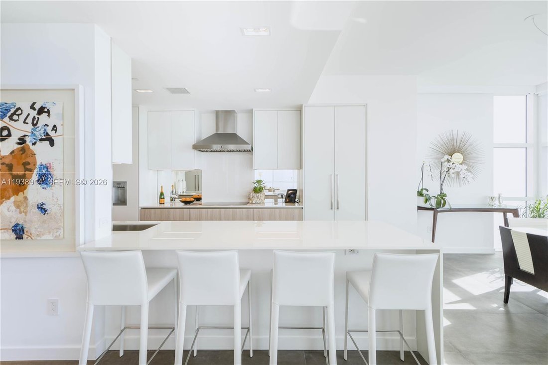 Condo in Miami Beach, Florida, United States 5 - 16893745