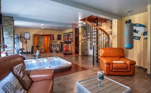 Castle for Sale in Samoreau, Île-de-France, France