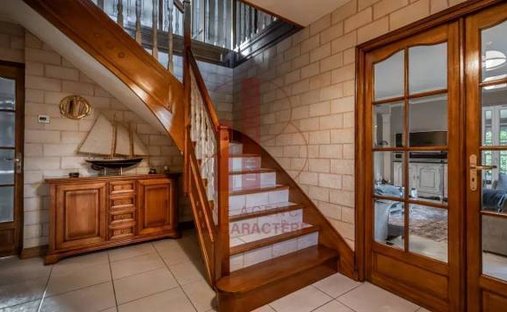 Castle for Sale in Samoreau, Île-de-France, France