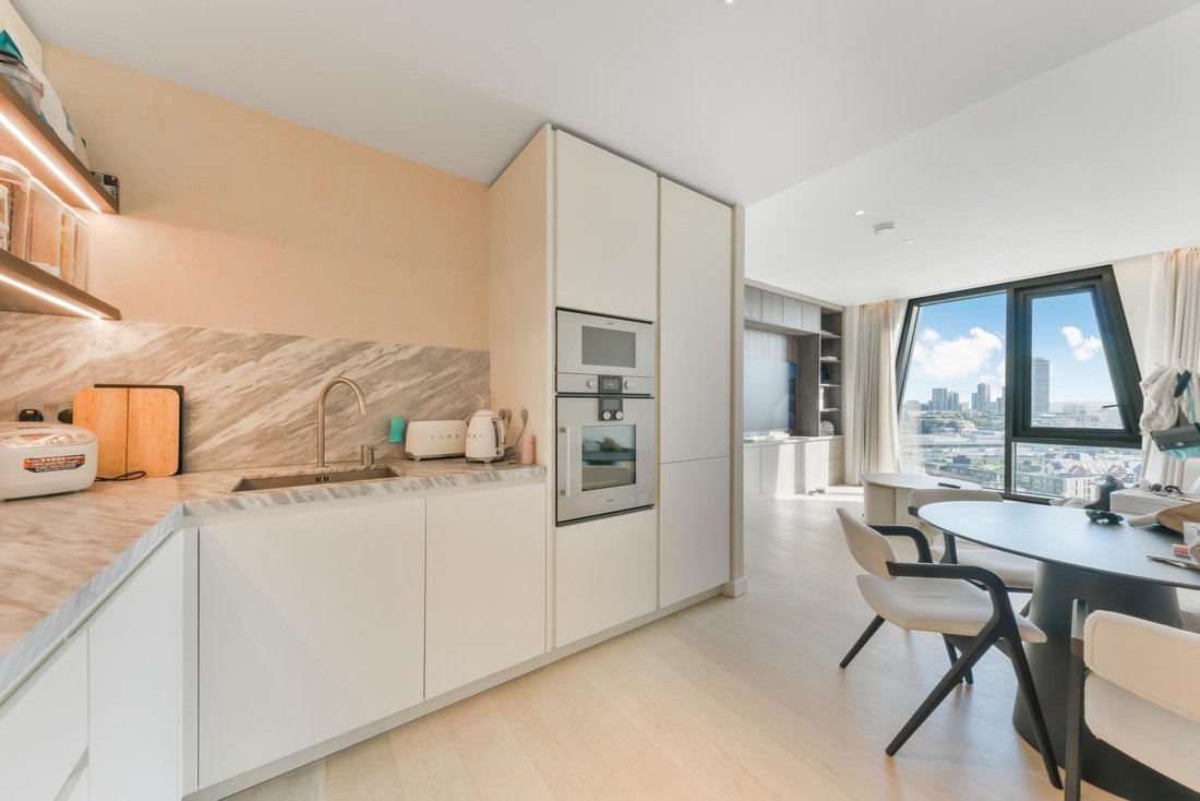 Apartment in Victoria, Westminster, England 4 - 16891350