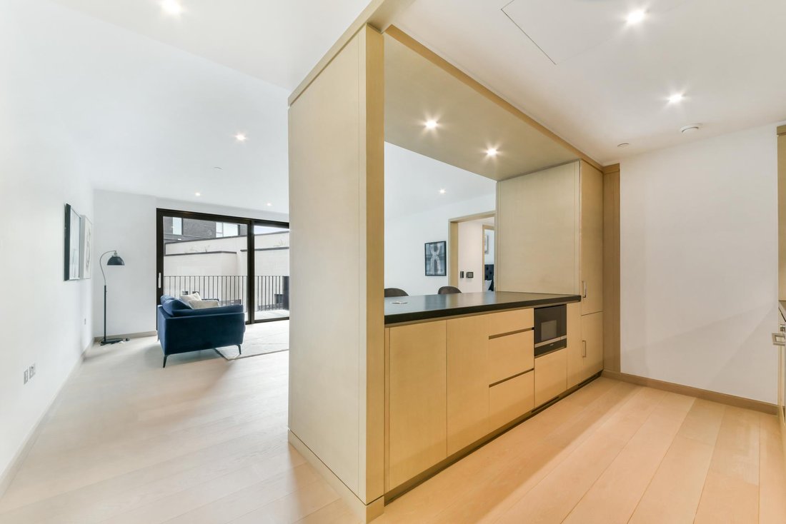 Apartment in Charing Cross, Westminster, England 3 - 16891512