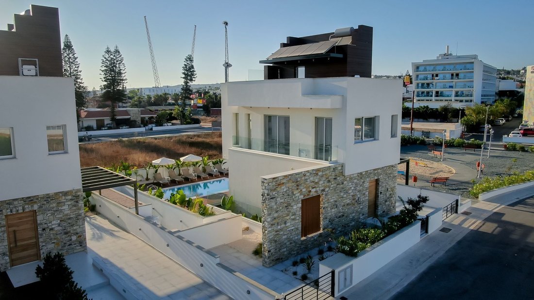 Villa in Ayia Napa, Cyprus 3 - 16890752