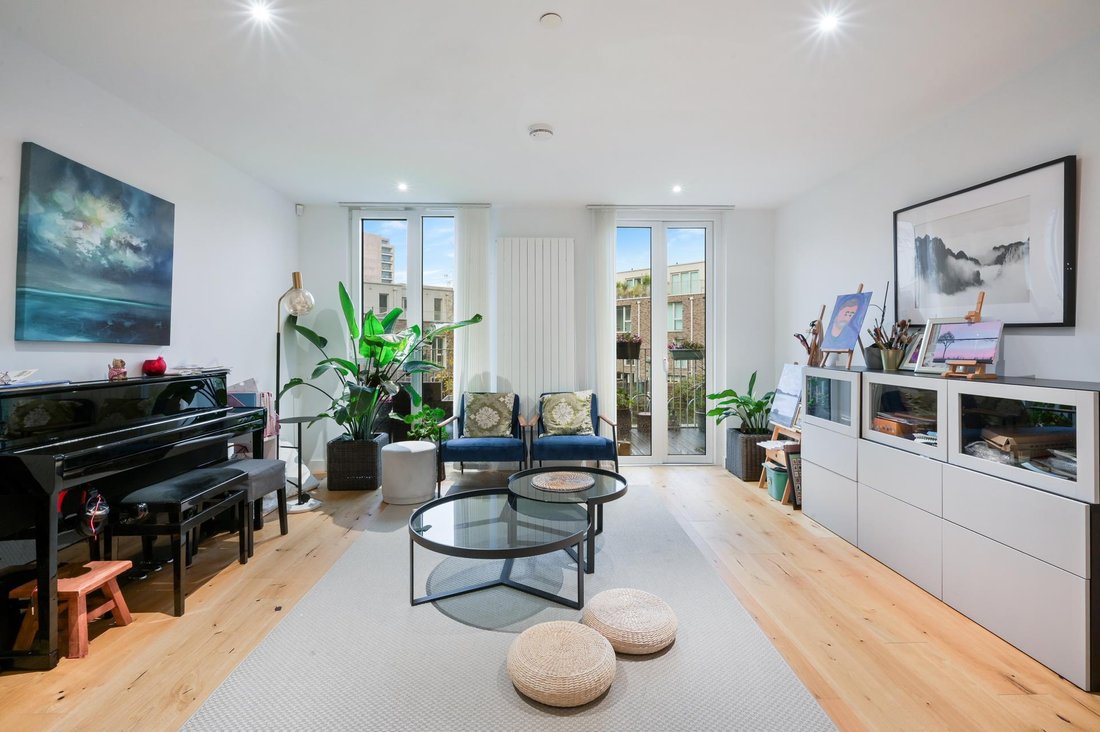 Townhouse en Victoria Docks, Newham, Inglaterra 2 - 16890922