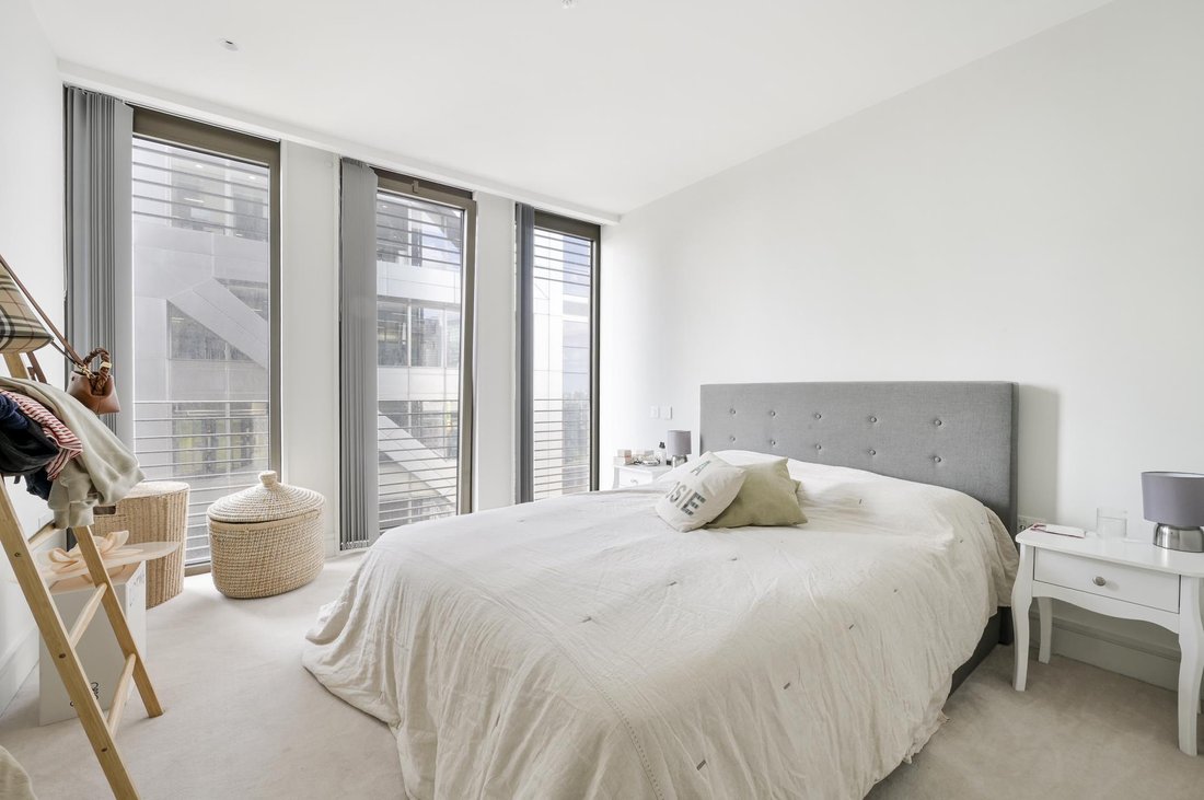 Villa in EC2, Islington, England 3 - 16891241