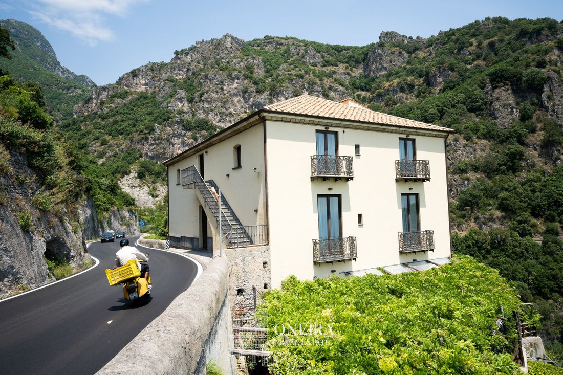 Villa in Maiori, Campania, Italy 4 - 16892429
