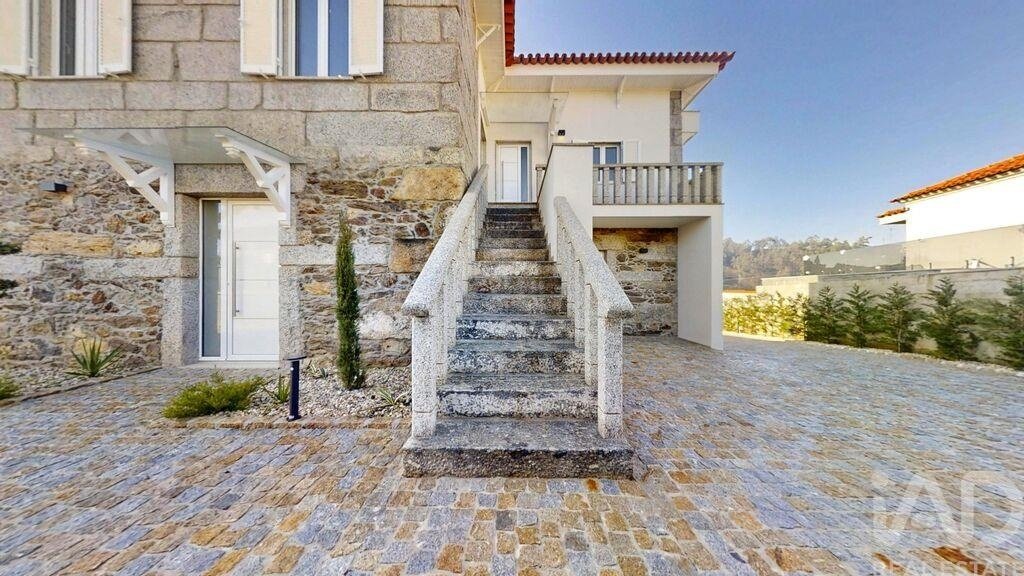 Townhouse in Macieira da Lixa e Caramos, Porto District, Portugal 5 - 16895906