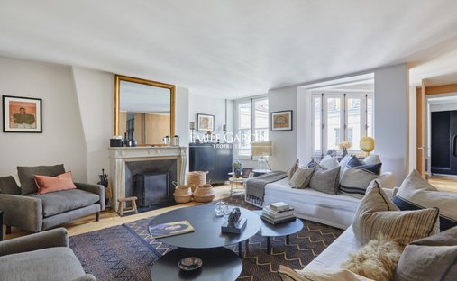 Castle for Sale in Paris, Île-de-France, France