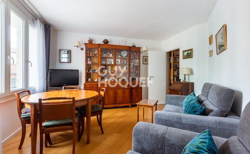 Castle for Sale in Paris, Île-de-France, France