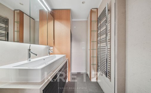 Castle for Sale in Paris, Île-de-France, France