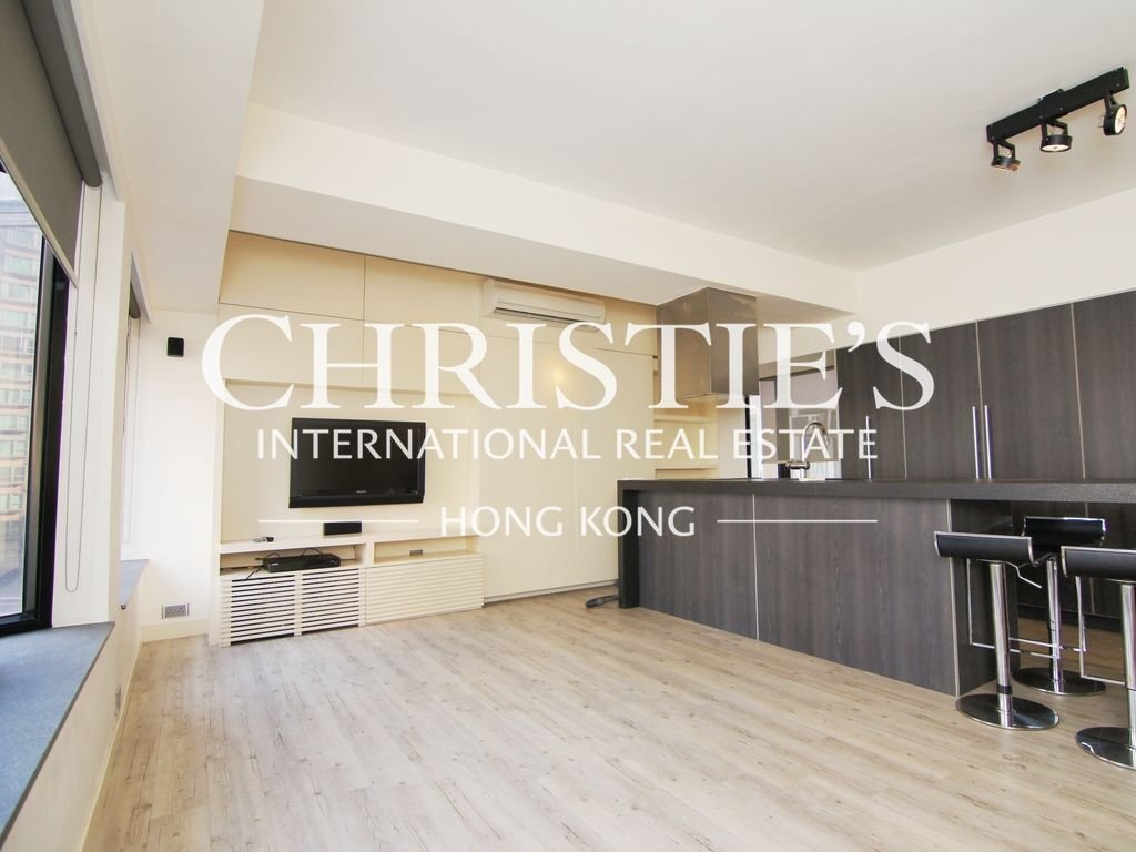 Apartment in Hong Kong, Hong Kong 2 - 16896220