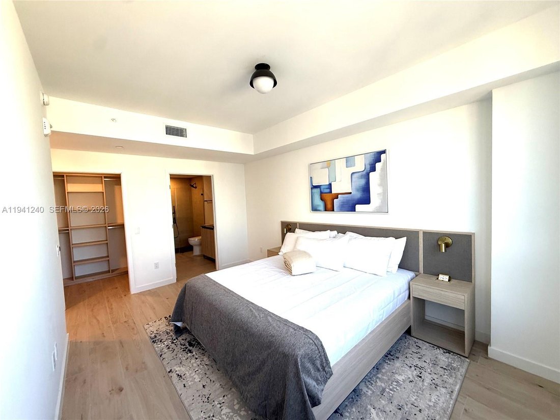 Condo in Miami, Florida, United States 4 - 16895625