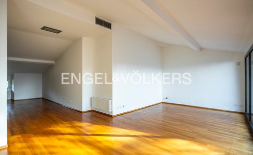 Castle for Sale in Tuscany, Italy