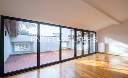 Castle for Sale in Tuscany, Italy