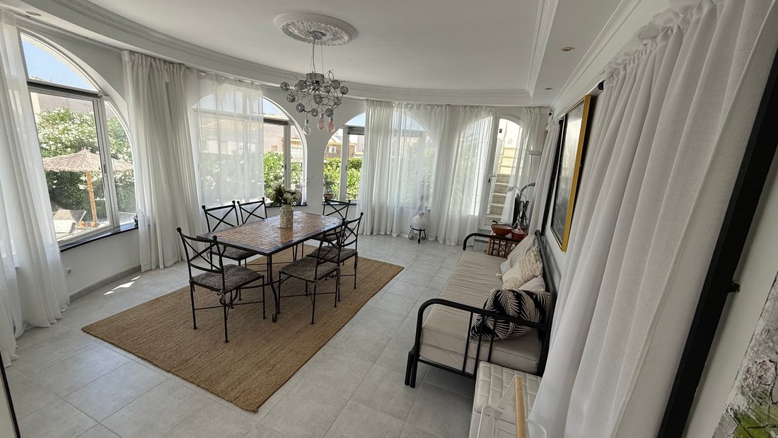 Chalet in Torrevieja, Valencian Community, Spain 3 - 16896356