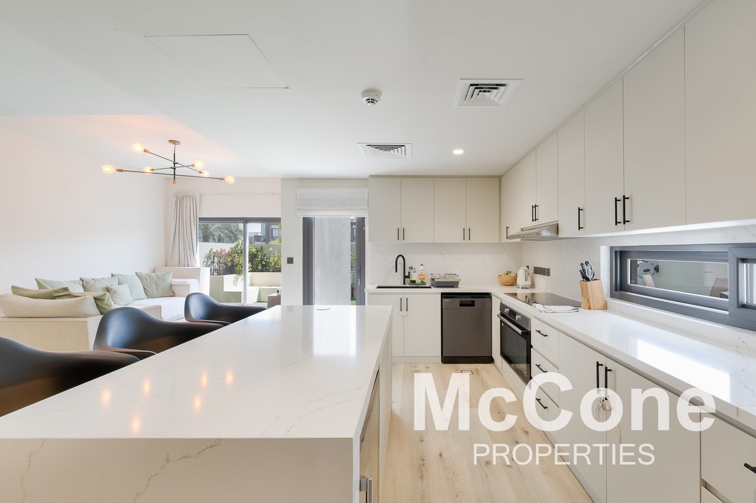 House in Dubai South, Dubai, United Arab Emirates 5 - 16896474