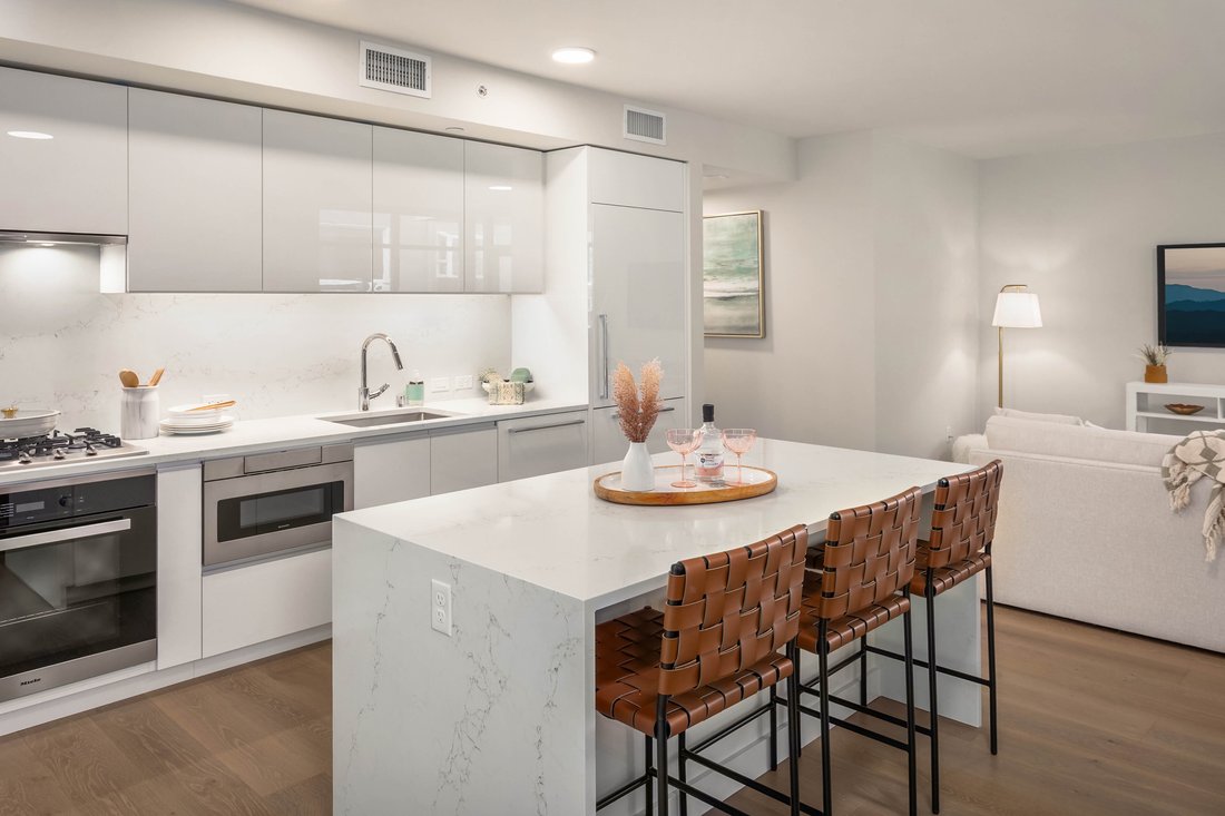 Condo in Seattle, Washington, United States 3 - 16896976