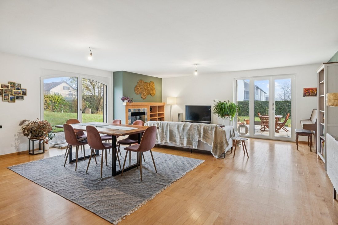 Superb Apartment With Large Private Garden And Terrace