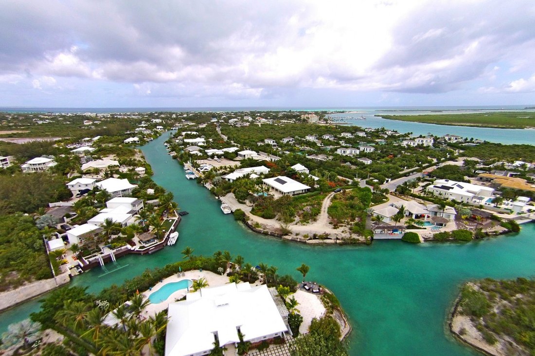 Land in Leeward Settlement, Caicos Islands, Turks and Caicos Islands 1 - 16896751