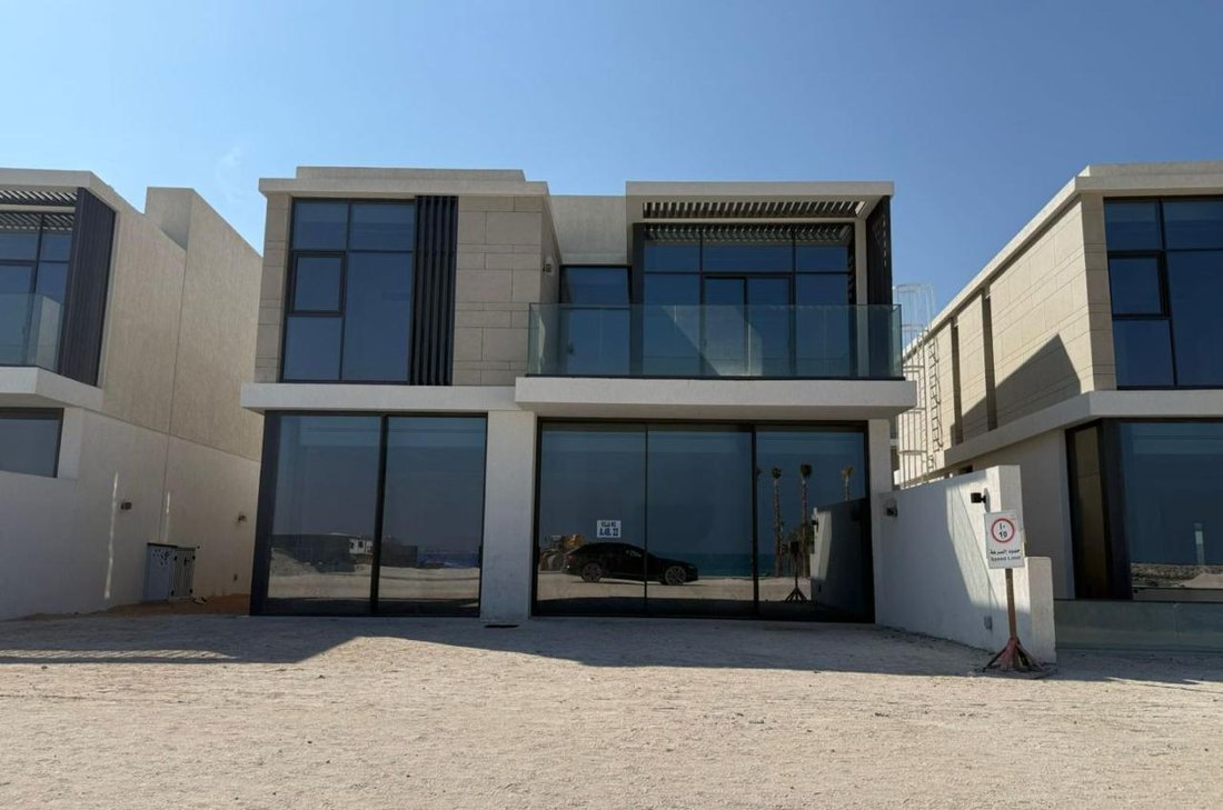 Villa in Al Marjan Island / Jazeerat Al Marjan, Ras al-Khaimah Emirate, United Arab Emirates 3 - 16898058