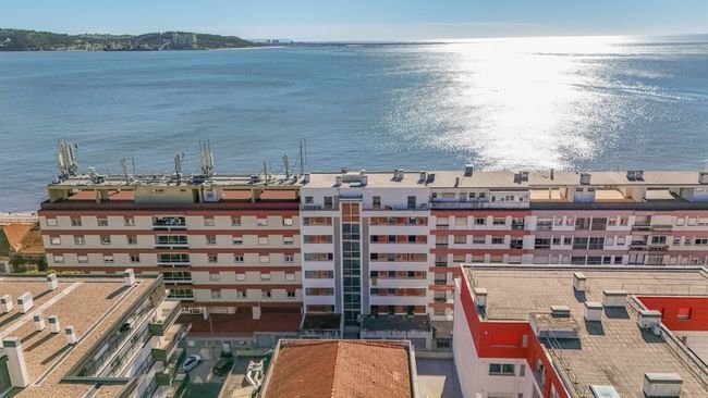 Apartment in Alges, Linda-a-Velha e Cruz Quebrada-Dafundo, Lisbon, Portugal 1 - 16898085
