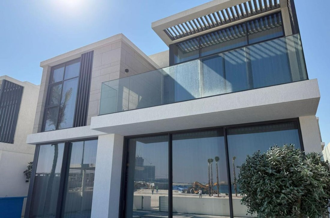 Villa in Al Marjan Island / Jazeerat Al Marjan, Ras al-Khaimah Emirate, United Arab Emirates 1 - 16898058