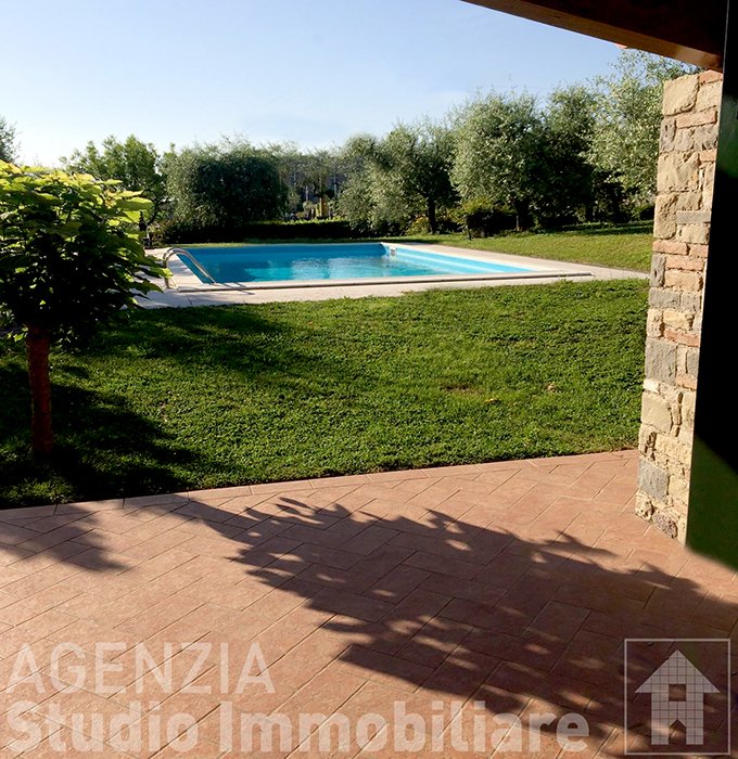 Villa in San Felice del Benaco, Lombardy, Italy 2 - 16898128