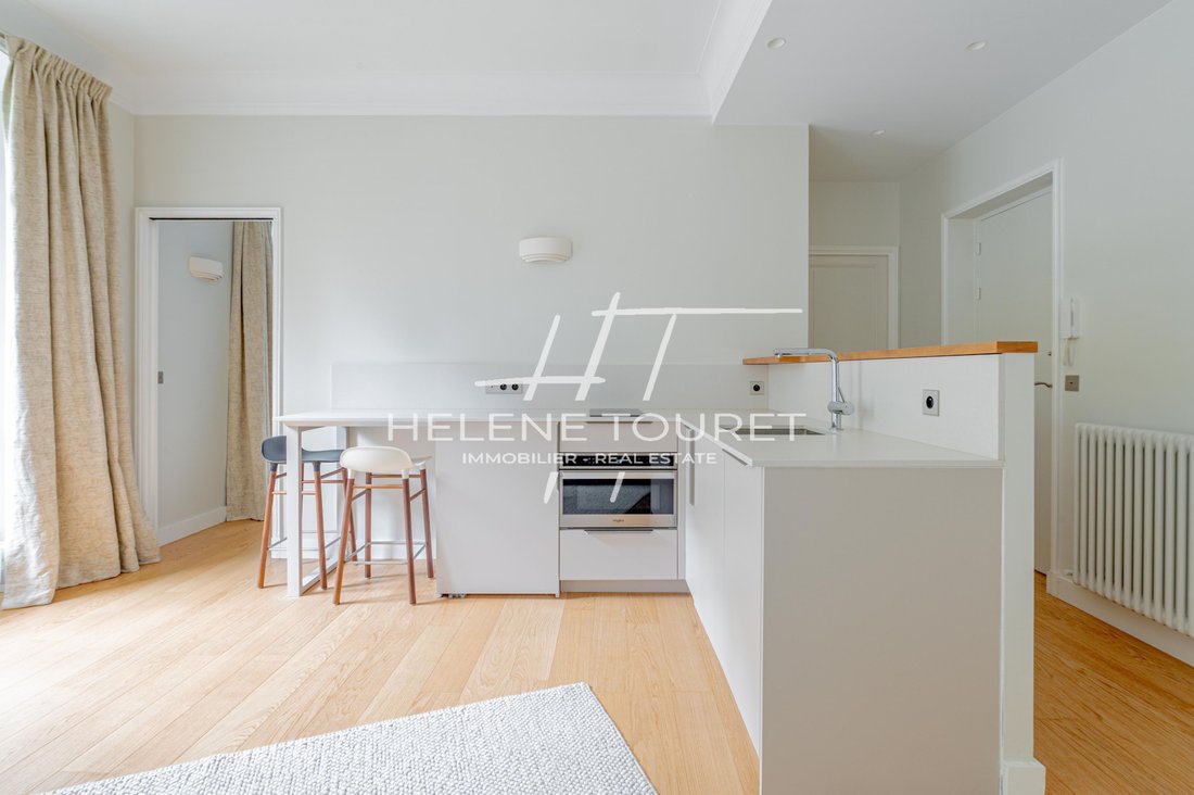 Apartment in Montorgueil-Saint Denis, Paris 2e Arrondissement, Paris 5 - 16898570